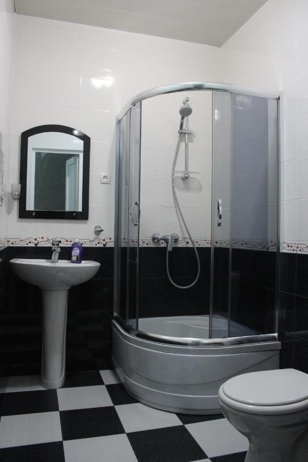 Hotel Palermo Koboeleti Buitenkant foto