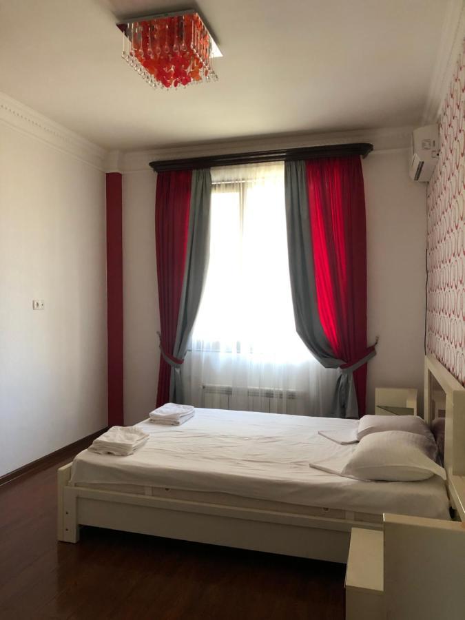 Hotel Palermo Koboeleti Buitenkant foto