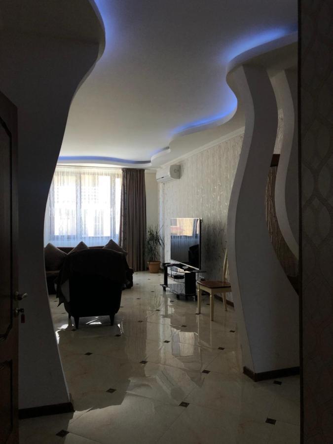 Hotel Palermo Koboeleti Buitenkant foto
