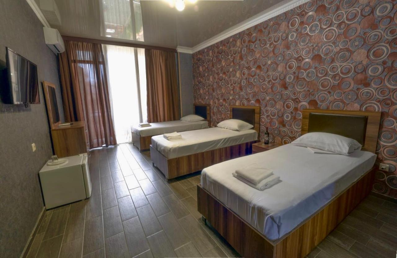 Hotel Palermo Koboeleti Buitenkant foto