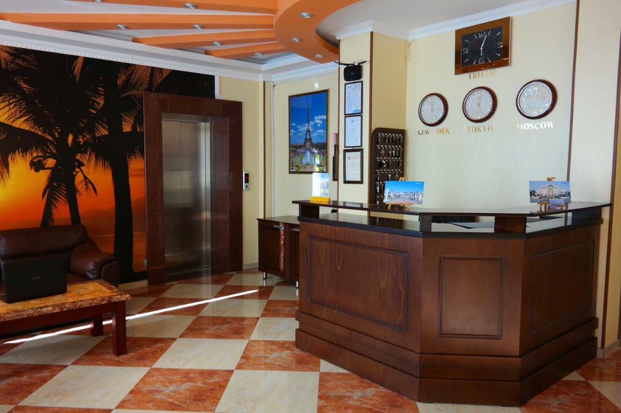 Hotel Palermo Koboeleti Buitenkant foto