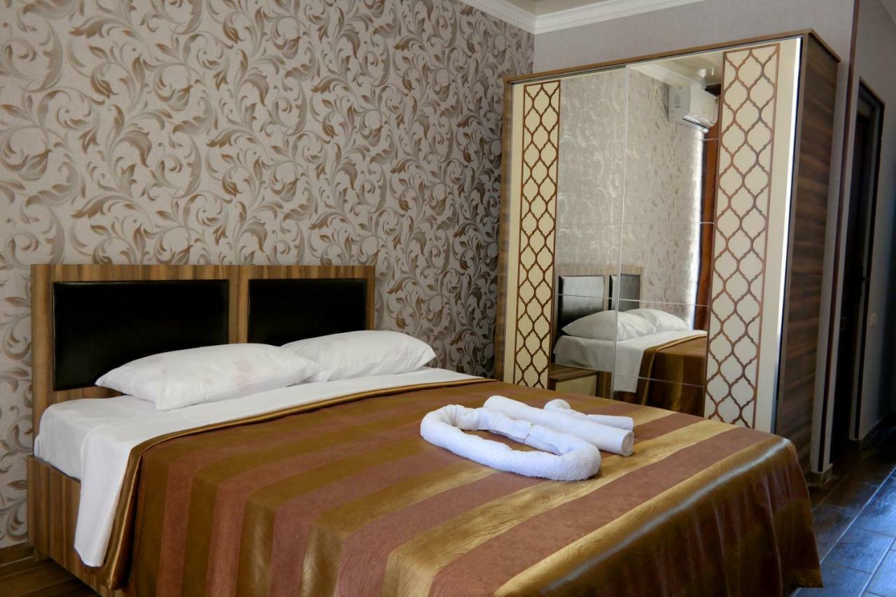 Hotel Palermo Koboeleti Buitenkant foto