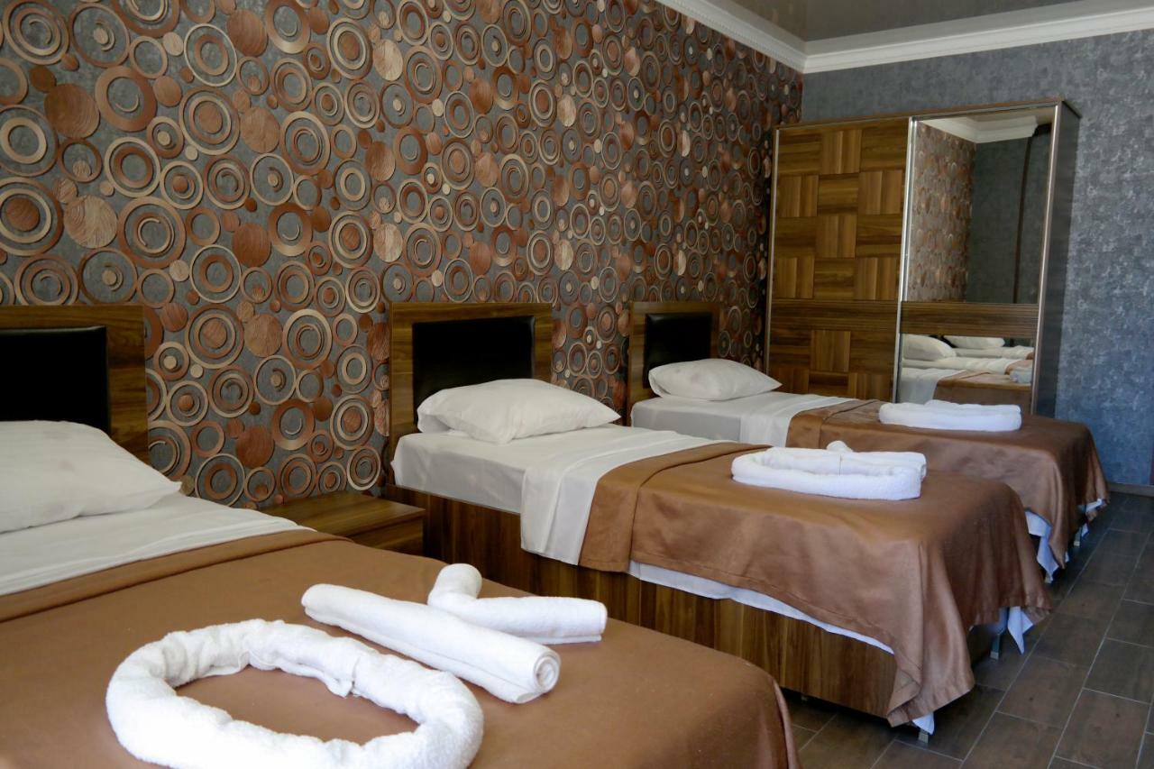 Hotel Palermo Koboeleti Buitenkant foto